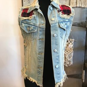 Unif Distressed Vest